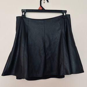 Faux leather mini skirt